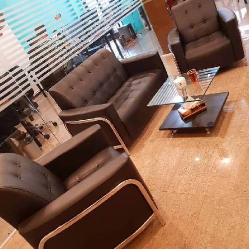 اجاره مبلمان و نیم ست اداری لوکس